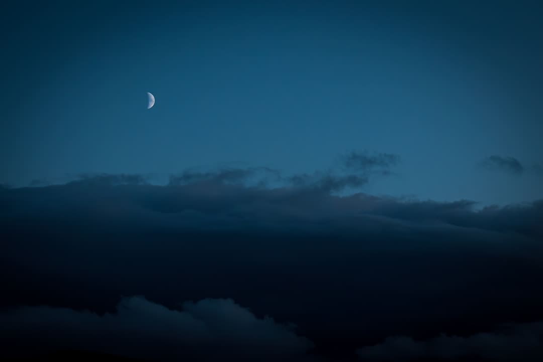 《子夜归》徐凯是干什么的?